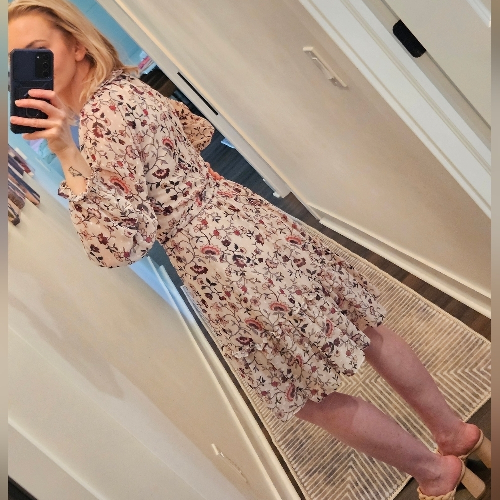 Eliza J Floral Print Long Sleeve Dress - SIZE 4 - Picture 3 of 16